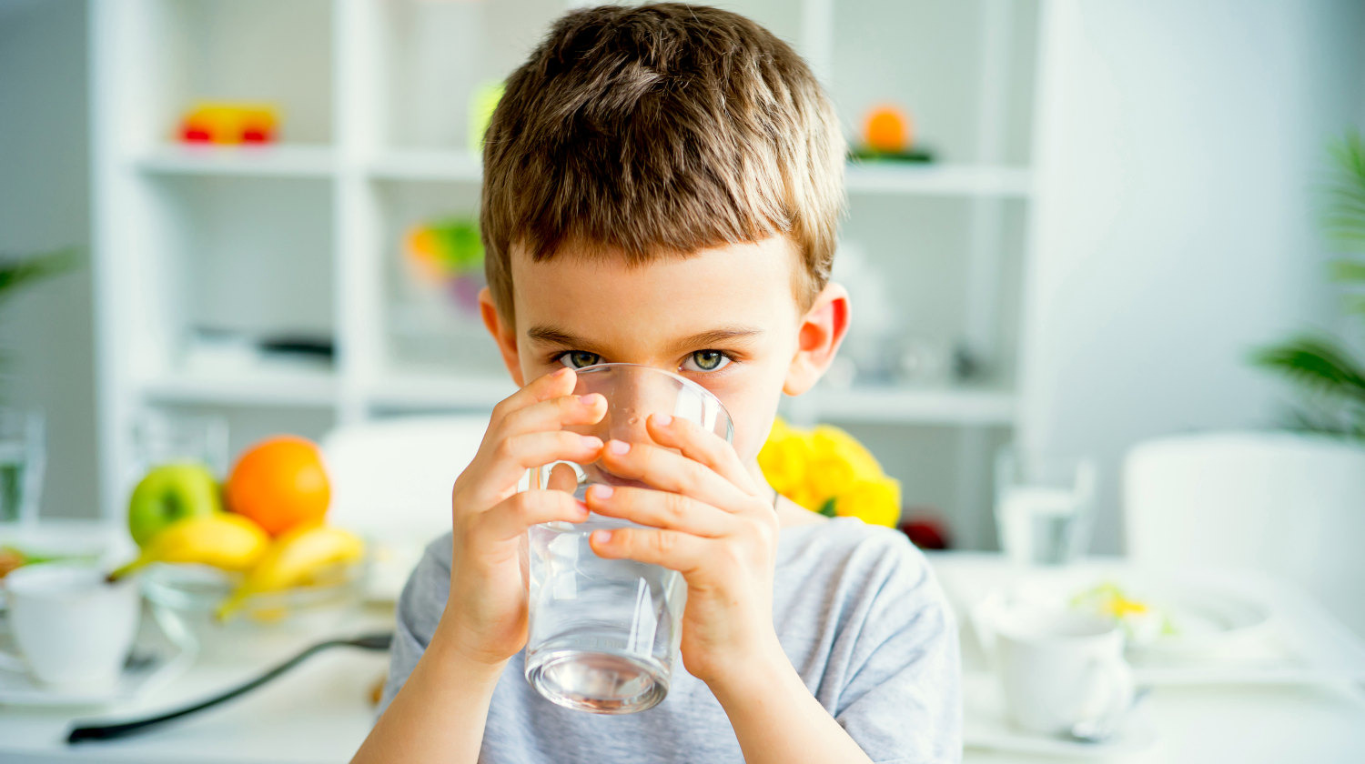 Child Drinks Water | Feature | What Is Alkaline Water? | What You Need To Know